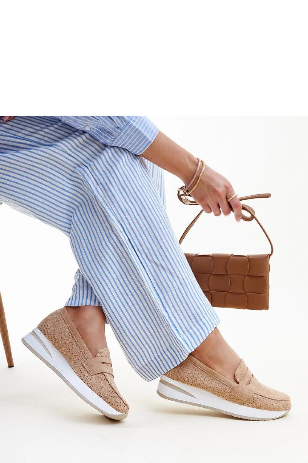 Rosa Muna Loafers til dame til dame fra MS StyleHaven, laget av Viskose; polyester; Polyamid, farge Brun, størrelse 36, med long ermer, perfekt til casual; dress