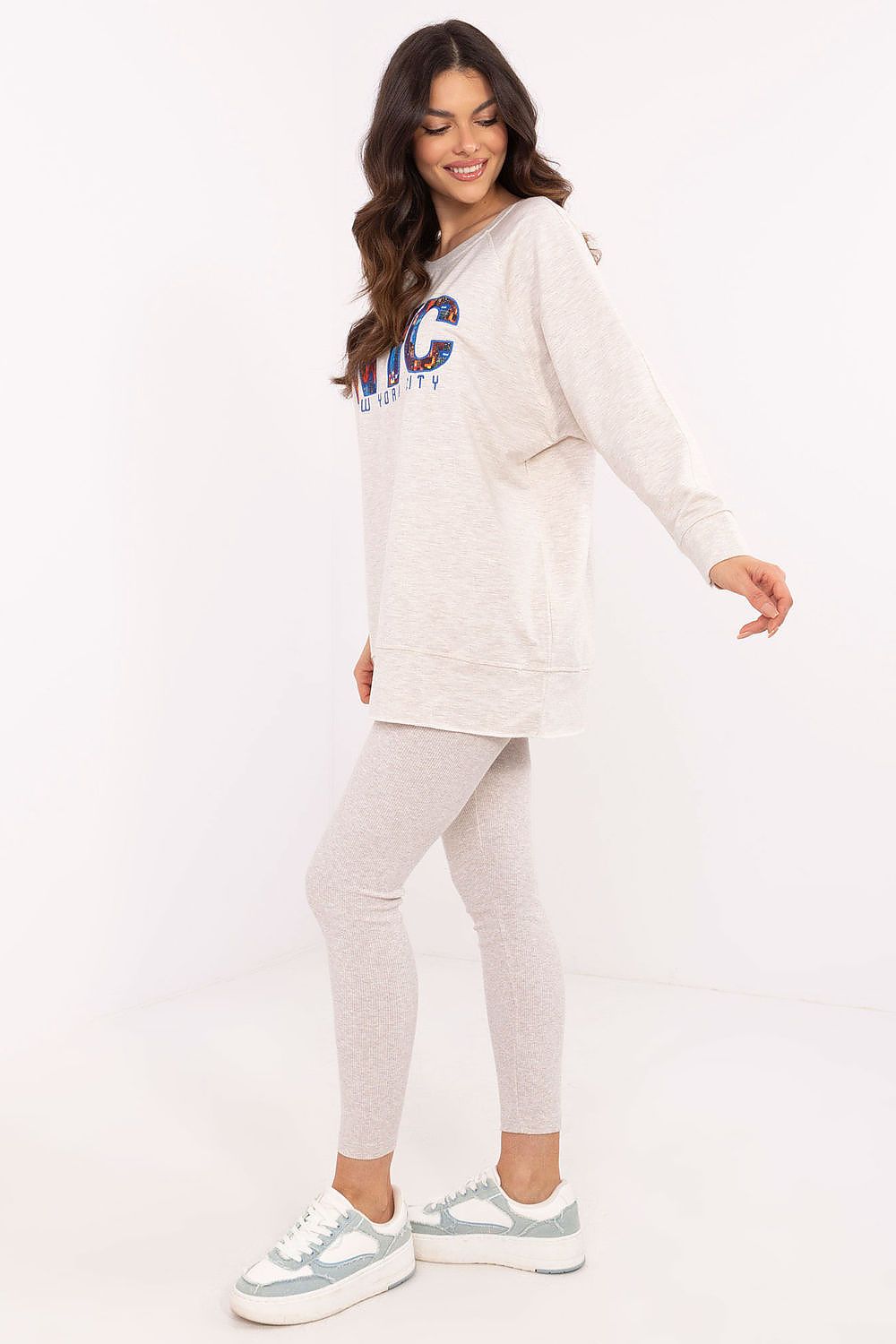 Sett med Sweatshirt og Leggings - FP til dame fra MS StyleHaven, størrelse one-size-fits-all, med long, kjolelengde midi, kjolestil sweater