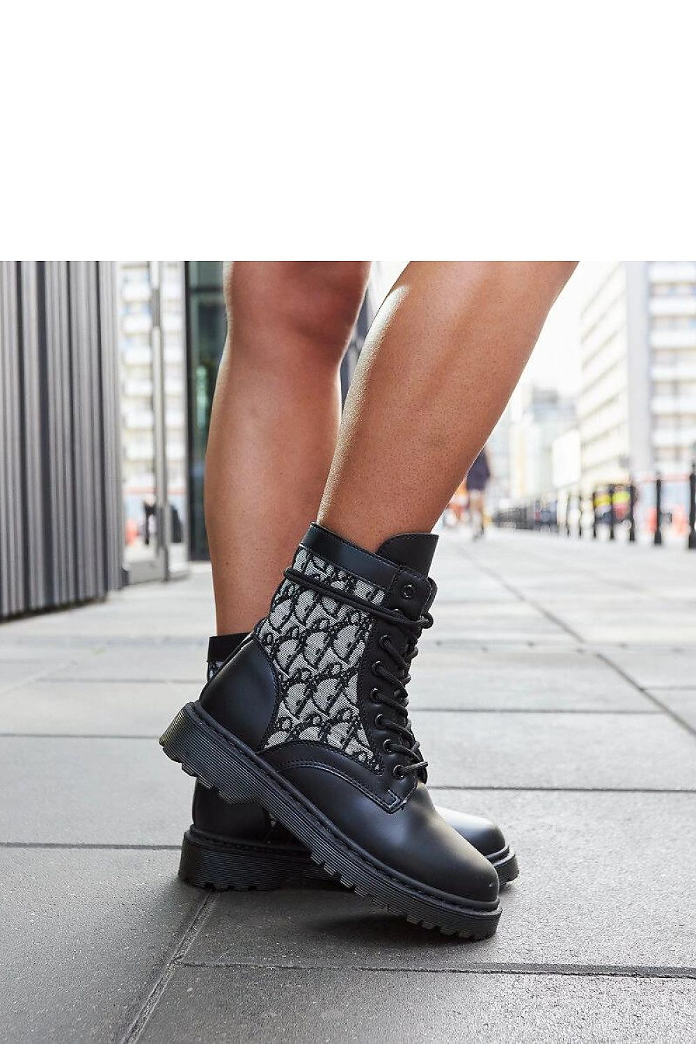 Giraldo Black Trappers til dame – Trendy sko for høst og vår til dame fra MS StyleHaven, laget av Viskose; polyester; Polyamid, farge Svart, størrelse 39, med long ermer, perfekt til casual