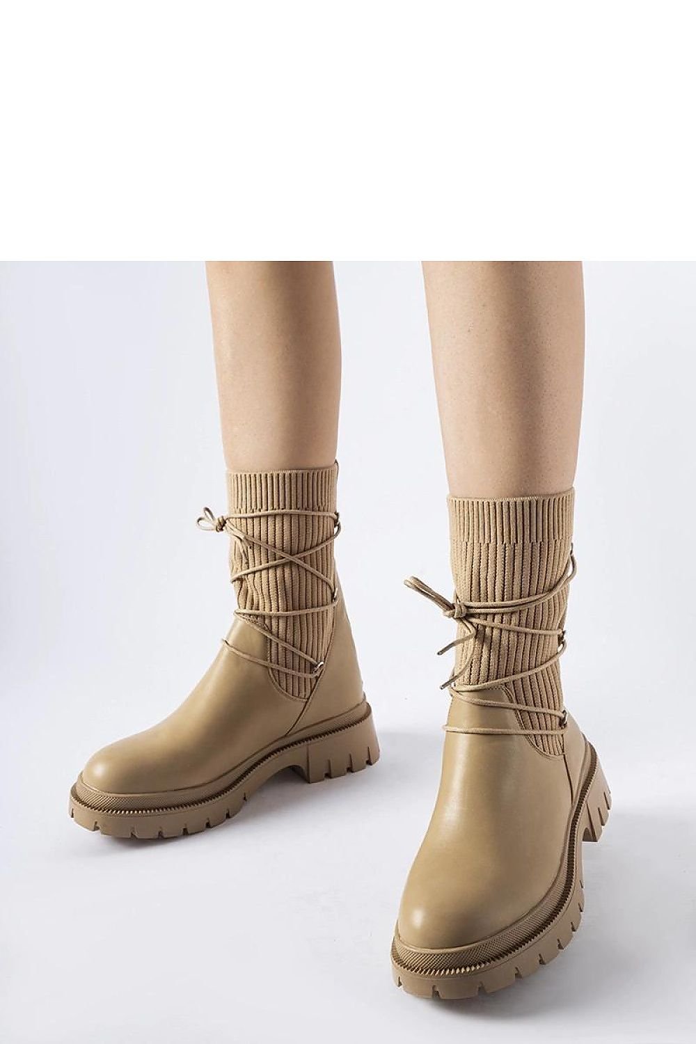 Eliot Beige sokkestøvler til dame til dame fra MS StyleHaven, laget av Viskose; polyester; Polyamid, farge beige, størrelse 37, med long ermer, perfekt til casual; dress