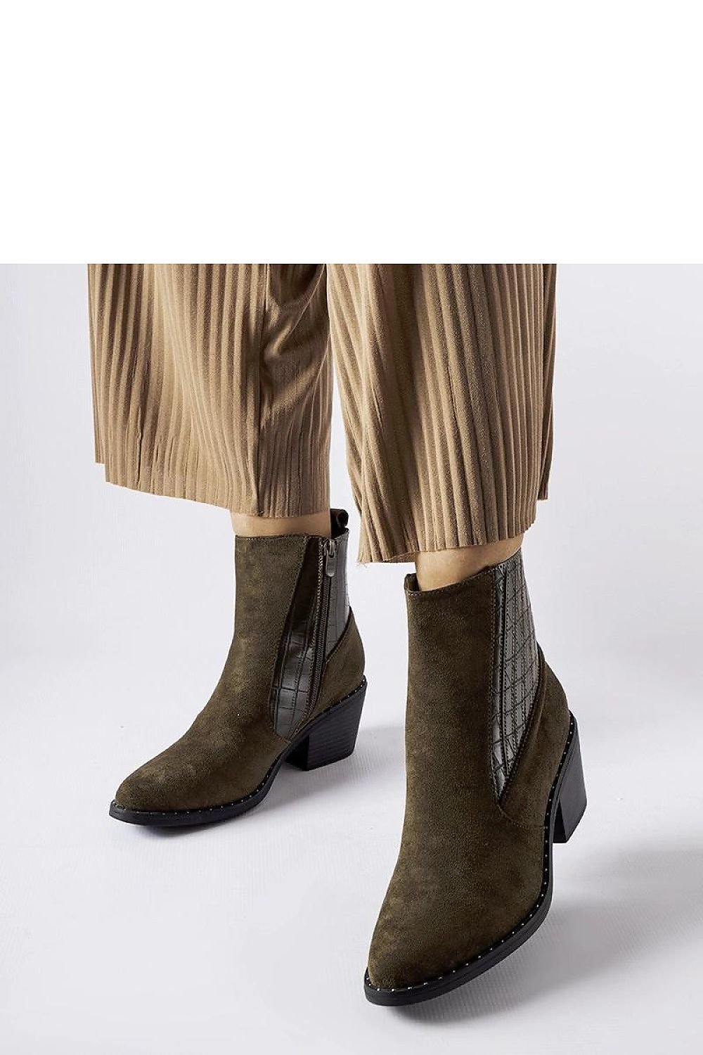 Sovere dame Black Eco-Suede Ankelstøvler til dame fra MS StyleHaven, laget av Viskose; polyester; Polyamid, farge Svart, størrelse 39, med long ermer, perfekt til casual; dress