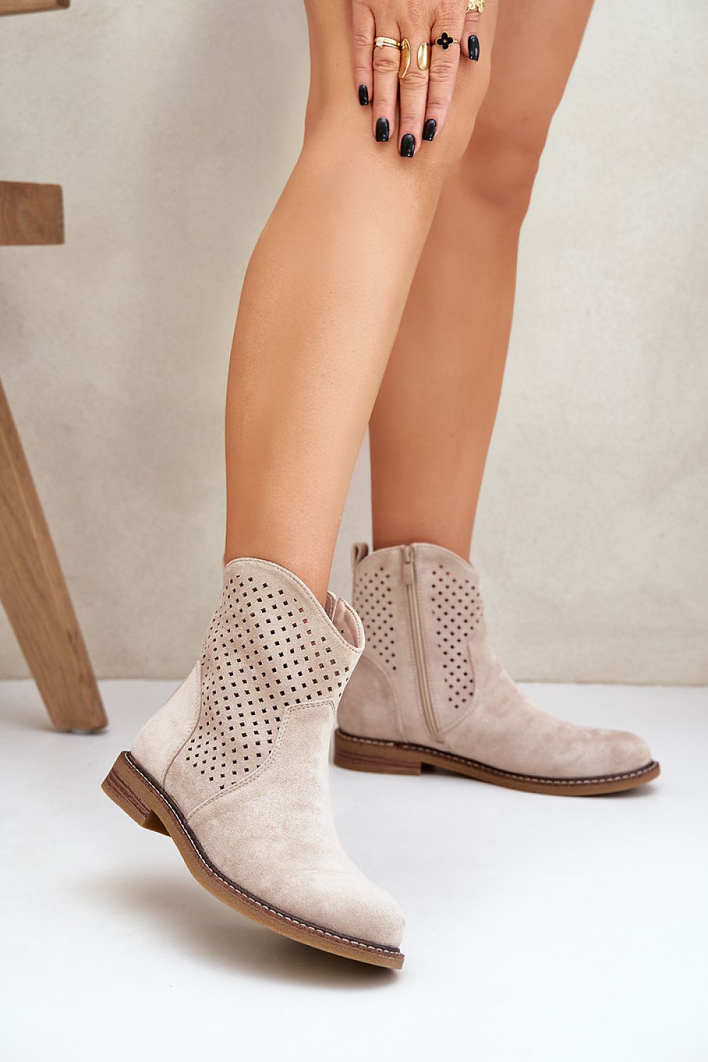 Spring Essential – Openwork øko-semsket ankelstøvler til dame til dame fra MS StyleHaven, laget av Viskose; polyester; Polyamid, farge Svart, størrelse 39, med long ermer, perfekt til casual; dress