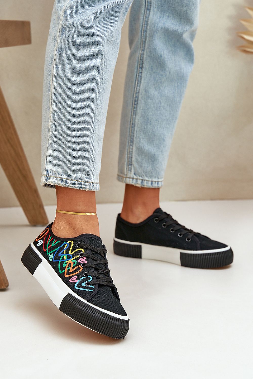 Bella lerretssneakers til dame - klassisk komfort til dame fra MS StyleHaven, laget av Viskose; polyester; Polyamid, farge beige, størrelse 39, med long ermer, perfekt til casual