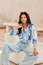 Classic V-Neck-skjorte – Roco Fashion fra MS StyleHaven, størrelse 42, med long, bukselengde long, kjolelengde maxi, kjolestil sheath