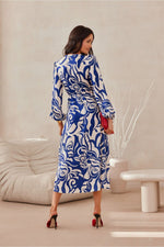 Celeste feminin form midikjole - Roco Fashion fra MS StyleHaven, størrelse 40, med long, bukselengde long, kjolelengde midi, kjolestil wrap; a-line