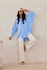 Urban Flow – asymmetrisk oversized skjorte fra Roco Fashion fra MS StyleHaven, størrelse L/XL, med long, bukselengde long, kjolelengde maxi, kjolestil sheath