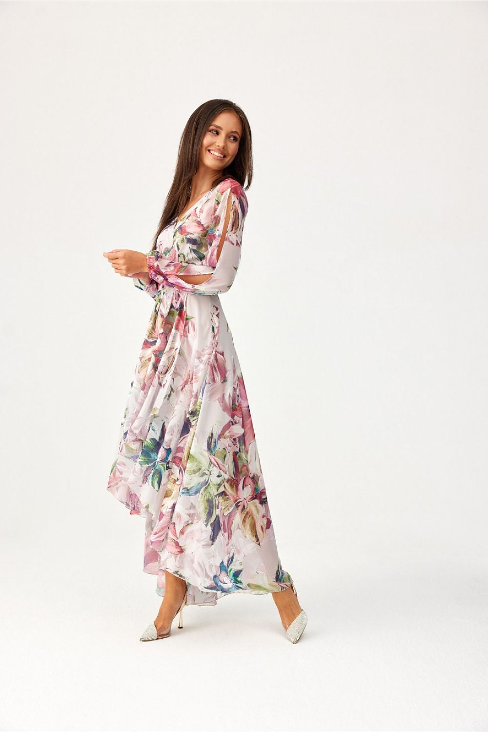 Dalia – asymmetrisk maxikjole med elegant flyt fra Roco Fashion fra MS StyleHaven, størrelse 44, med long, bukselengde long, kjolelengde maxi, kjolestil flared; gown