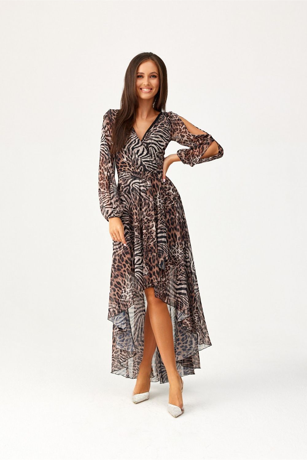 Dalia – asymmetrisk maxikjole med elegant flyt fra Roco Fashion fra MS StyleHaven, størrelse 44, med long, bukselengde long, kjolelengde maxi, kjolestil flared; gown