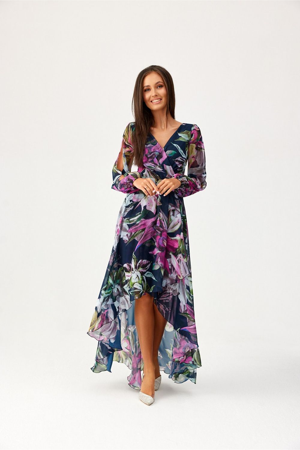 Dalia – asymmetrisk maxikjole med elegant flyt fra Roco Fashion fra MS StyleHaven, størrelse 38, med long, bukselengde long, kjolelengde maxi, kjolestil flared; gown