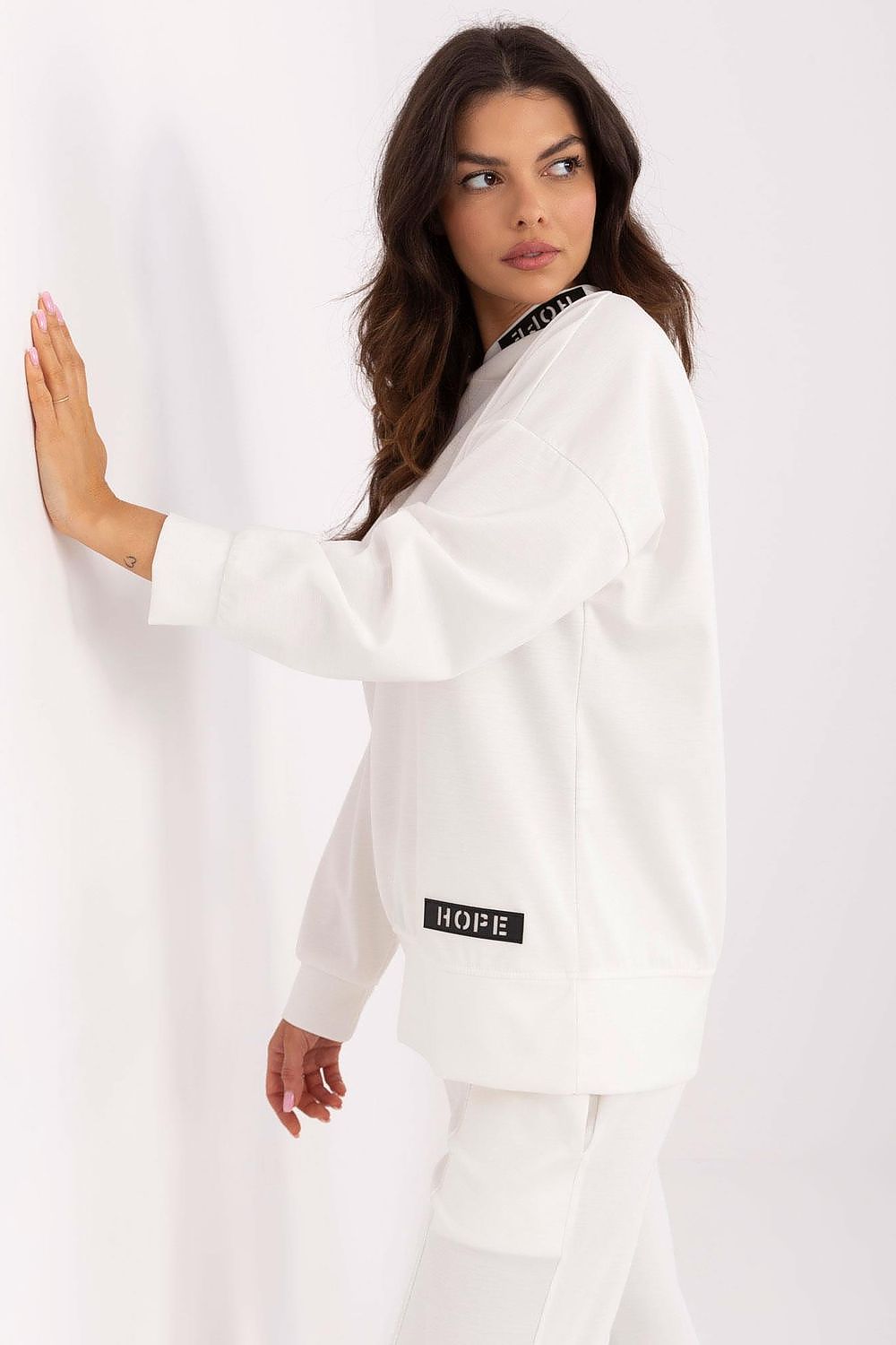 Oppdag vårt utvalg av stilfulle Blå Genser Italia Moda til dame i ulike størrelser og kvalitetsmaterialer - perfekte til jobb, fritid og alle dager. Rask levering og gode priser hos MS Stylehaven. se mer!