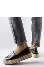 Geoffrey Charm – Sorte espadrillos med preget overflate til dame fra MS StyleHaven, laget av Viskose; polyester; Polyamid, med detaljer i faux-leather; rubber, farge Svart, størrelse 36, med long ermer, hælhøyde flat, skostørrelse 36; 37; 38; 39; 40; 41, perfekt til casual; dress