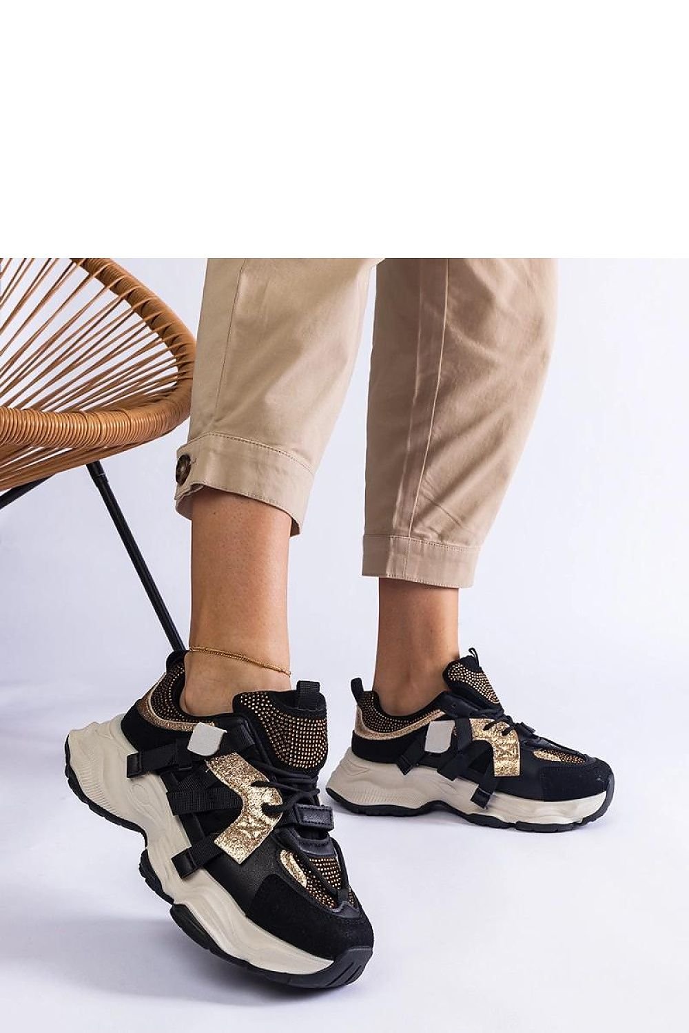 Golden Grace - Dame beige joggesko til dame fra MS StyleHaven, laget av Viskose; polyester; Polyamid, farge beige, størrelse 41, med long ermer, perfekt til casual