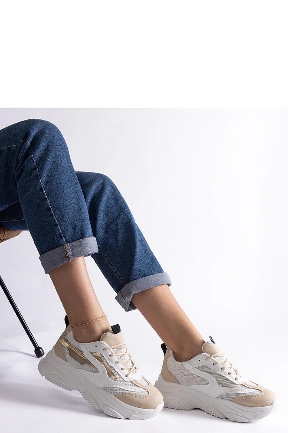 Milenka Hurtado Burgunder og Grå dame sneakers til dame fra MS StyleHaven, laget av Viskose; polyester; Polyamid, farge Gull, størrelse 37, med long ermer, perfekt til casual; dress