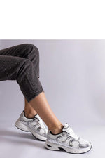 Ena Hurtado White Sports Dame Sneakers til dame fra MS StyleHaven, laget av Viskose; polyester; Polyamid, farge Gull, størrelse 40, med long ermer, perfekt til casual