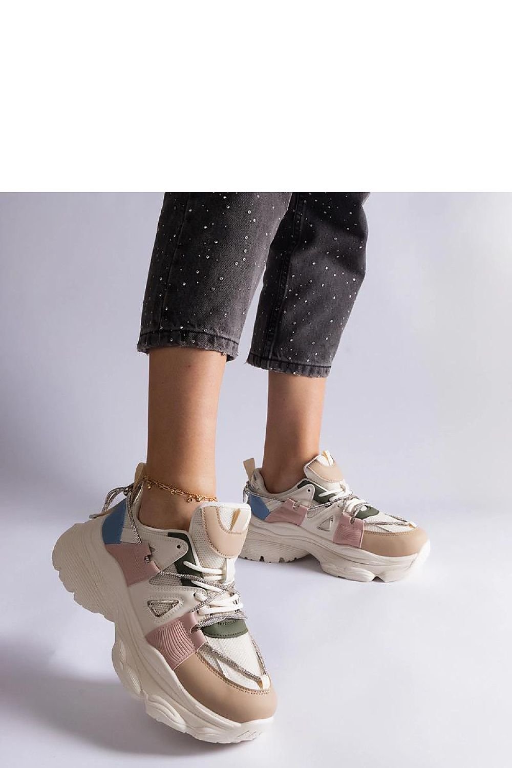 Ivett Sorte Sports Dame Sneakers til dame fra MS StyleHaven, laget av Viskose; polyester; Polyamid, farge Svart, størrelse 41, med long ermer, perfekt til casual