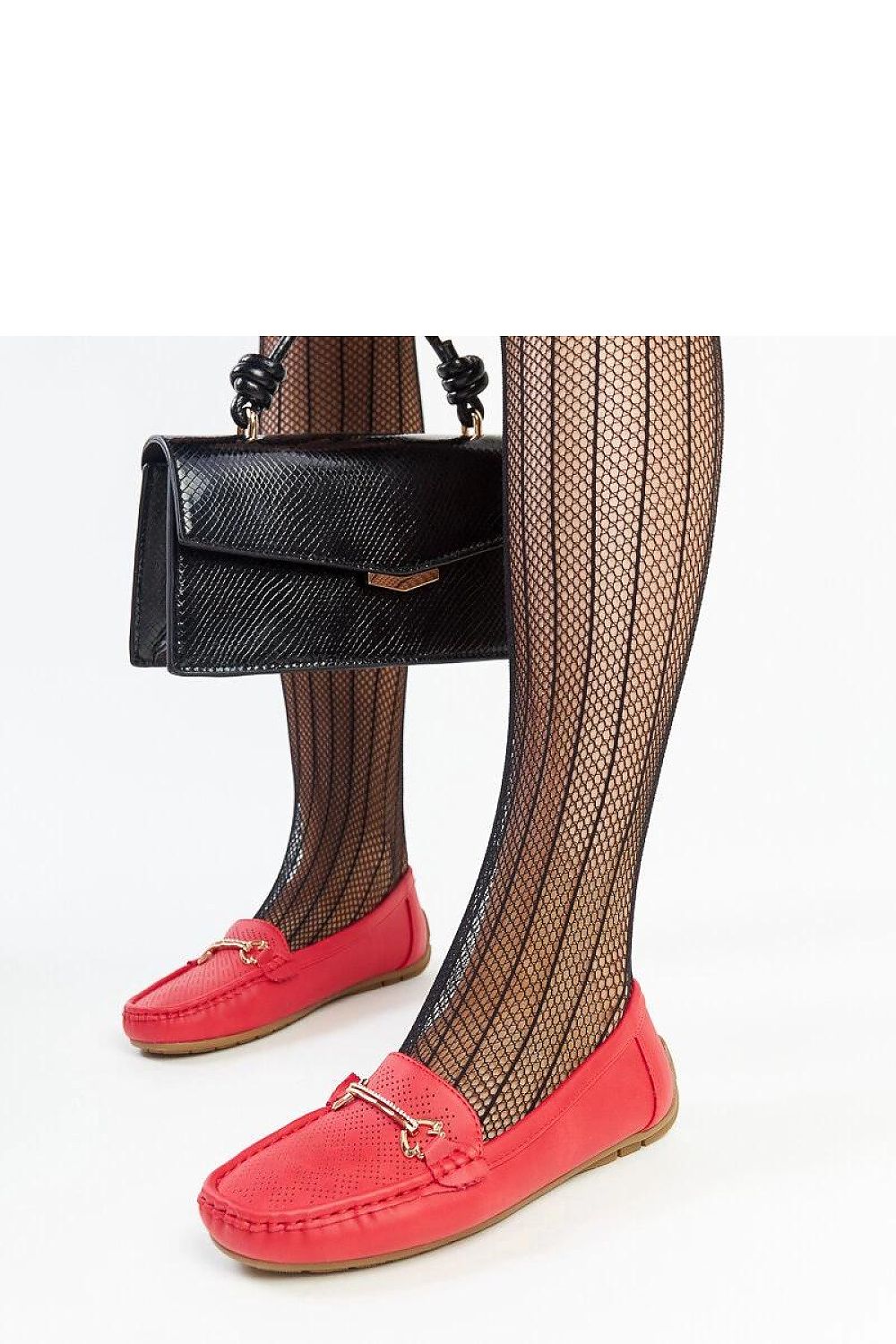 Oppdag vårt utvalg av stilfulle Svart Mokassin Solea til dame i ulike størrelser og kvalitetsmaterialer – perfekte til jobb, fritid og alle dager. Rask levering og gode priser hos MS Stylehaven. se mer!