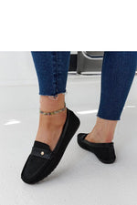 Oppdag vårt utvalg av stilfulle Svart Mokassin Solea til dame i ulike størrelser og kvalitetsmaterialer – perfekte til jobb, fritid og alle dager. Rask levering og gode priser hos MS Stylehaven. se mer!