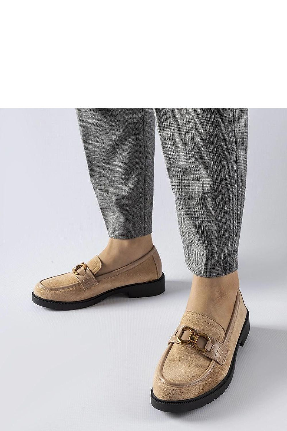 Mocassin Solea til dame fra MS StyleHaven; laget av Bomull; med detaljer i rubber; suede; farge beige; stÃ¸rrelse 36; med 45720 ermer; hÃ¦lhÃ¸yde low; skostÃ¸rrelse 36; 37; 38; 39; 40; 41; perfekt til casual; dress