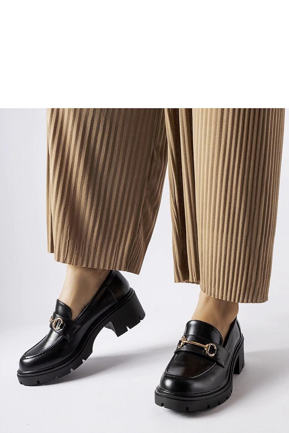 Mocassin Solea til dame fra MS StyleHaven; laget av Bomull; med detaljer i faux-leather; farge Svart; stÃ¸rrelse 36; med 45720 ermer; hÃ¦lhÃ¸yde mid; skostÃ¸rrelse 36; 37; 38; 39; 40; 41; perfekt til casual