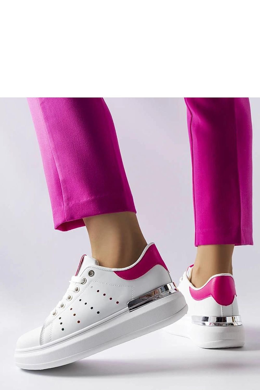 Hvite Chalut dame sneakers – Trendy sommersko til dame fra MS StyleHaven, laget av Viskose; polyester; Polyamid, med detaljer i rubber; synthetic, farge wihte/Rosa, størrelse 36, med long ermer, hælhøyde mid; flat, skostørrelse 36; 37; 38; 39; 40; 41, perfekt til casual