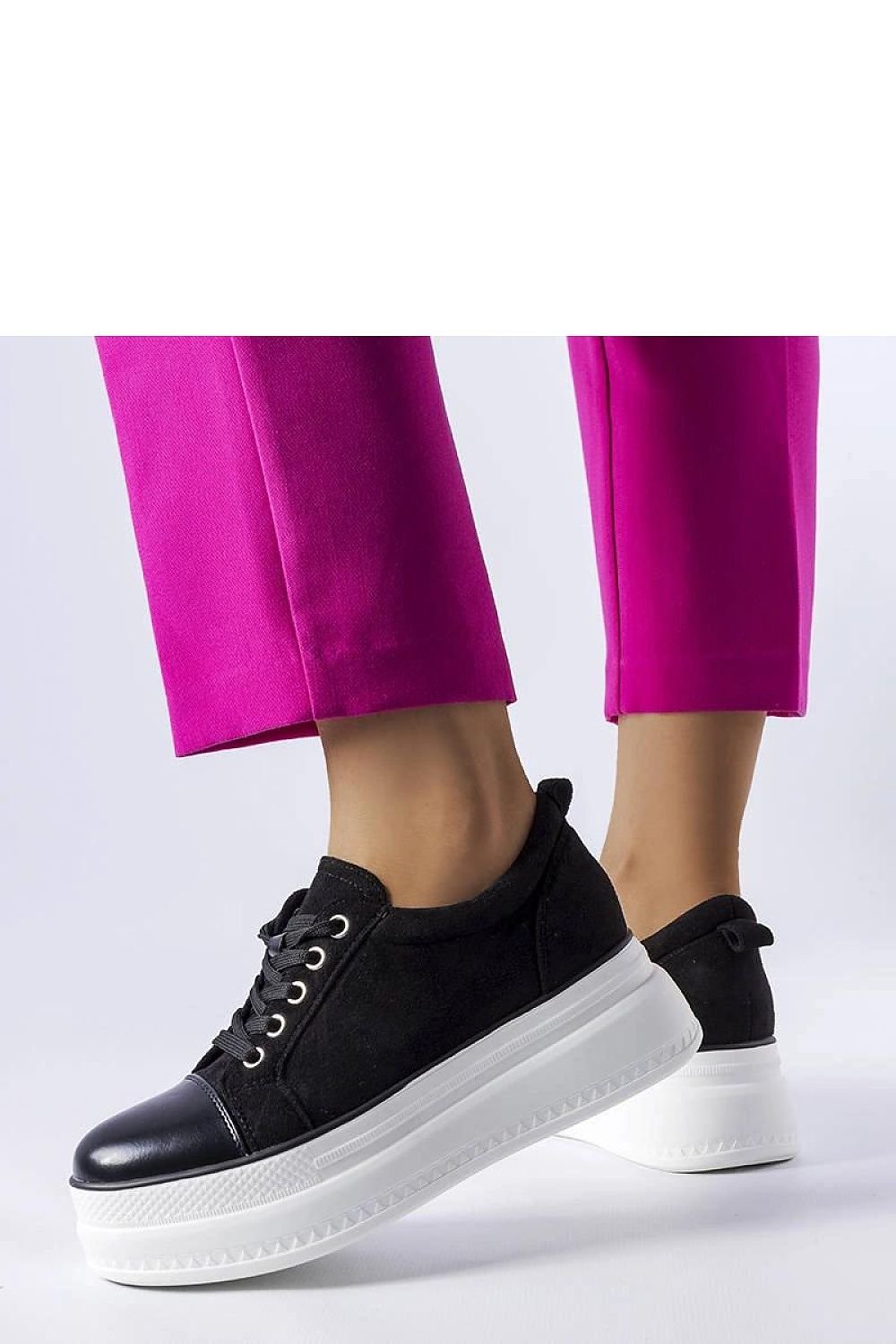 Pascaline Sorte Platform dame sneakers til dame fra MS StyleHaven, laget av Viskose; polyester; Polyamid, farge Svart, størrelse 38, med long ermer, perfekt til casual