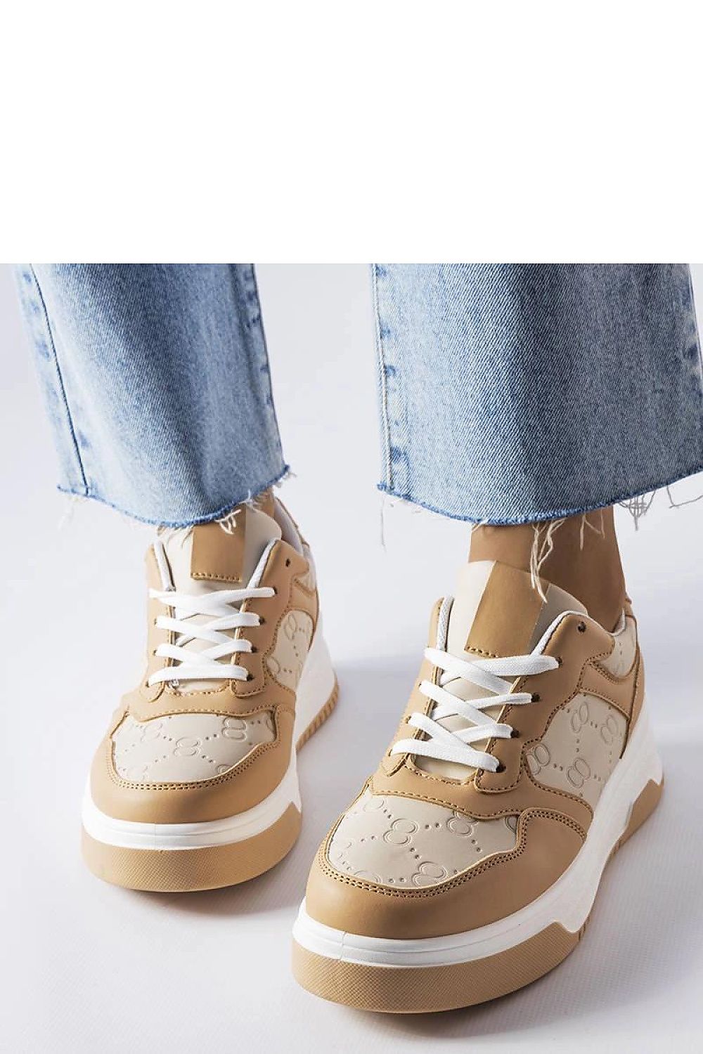 Paré Beige pregede dame joggesko – for sommeren til dame fra MS StyleHaven, laget av Viskose; polyester; Polyamid, farge beige, størrelse 38, med long ermer, perfekt til casual