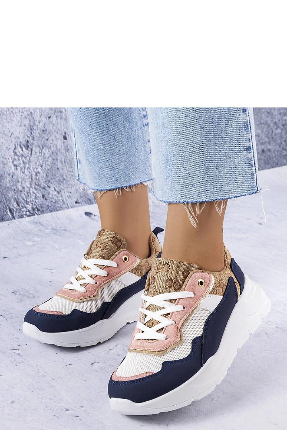 Navy Lebrun Sneakers - Trendy Comfort til dame fra MS StyleHaven, laget av Viskose; polyester; Polyamid, med detaljer i rubber, farge multi, størrelse 36, med long ermer, hælhøyde high; flat, skostørrelse 36; 37; 38; 39; 40, perfekt til casual; dress