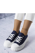 Bellemare Navy dame joggesko – Chic & Comfort til dame fra MS StyleHaven, laget av Viskose; polyester; Polyamid, farge Blå, størrelse 37, med long ermer, perfekt til casual