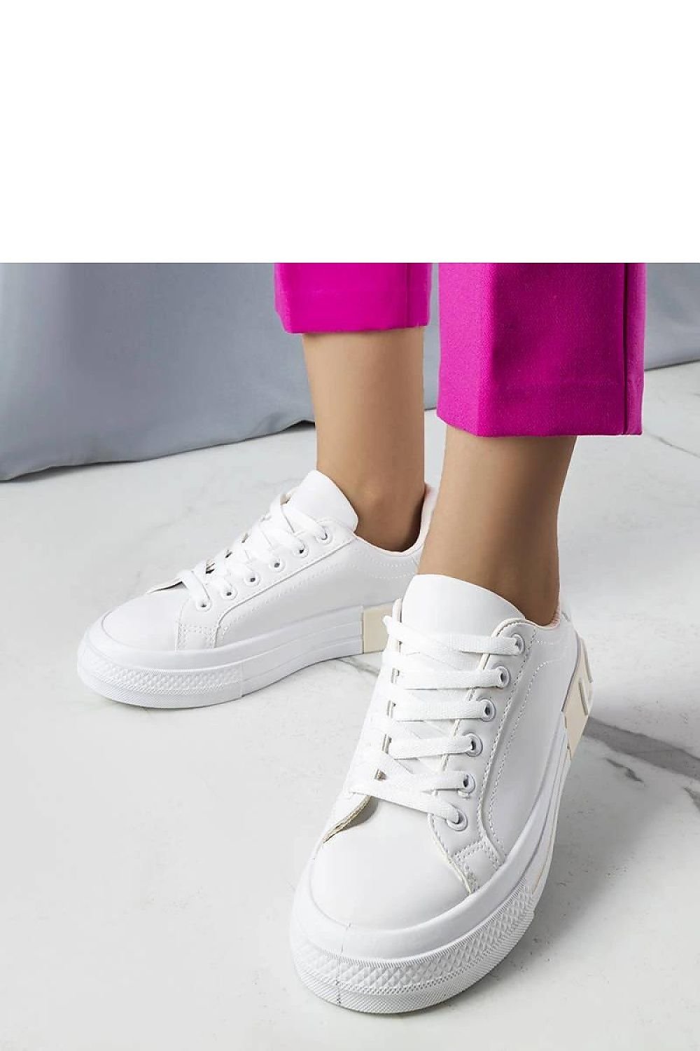 Nora hvit-beige dame joggesko - Uformell komfort til dame fra MS StyleHaven, laget av Viskose; polyester; Polyamid, farge Hvit, størrelse 37, med long ermer, perfekt til casual