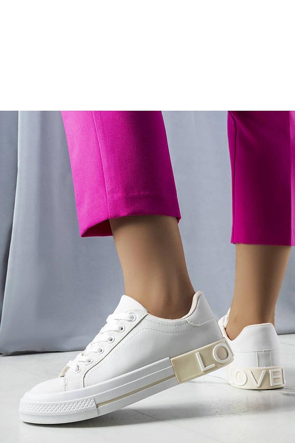 Nora hvit-beige dame joggesko - Uformell komfort til dame fra MS StyleHaven, laget av Viskose; polyester; Polyamid, farge Hvit, størrelse 38, med long ermer, perfekt til casual