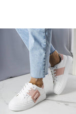 Toni hvite dame joggesko med rosa spenne til dame fra MS StyleHaven, laget av Viskose; polyester; Polyamid, med detaljer i rubber, farge Hvit, størrelse 36, med long ermer, hælhøyde low; flat, skostørrelse 36; 37; 38; 39; 40; 41, perfekt til casual