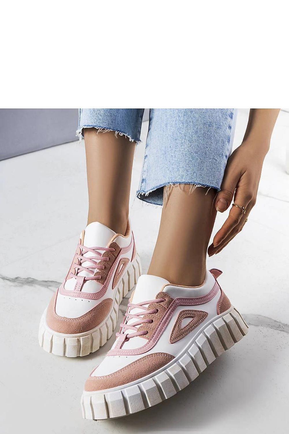 Robyn rose Platform Sneakers til dame til dame fra MS StyleHaven, laget av Viskose; polyester; Polyamid, med detaljer i rubber, farge Rosa, størrelse 36, med long ermer, hælhøyde mid; high, skostørrelse 36; 37; 38; 39; 40; 41, perfekt til casual