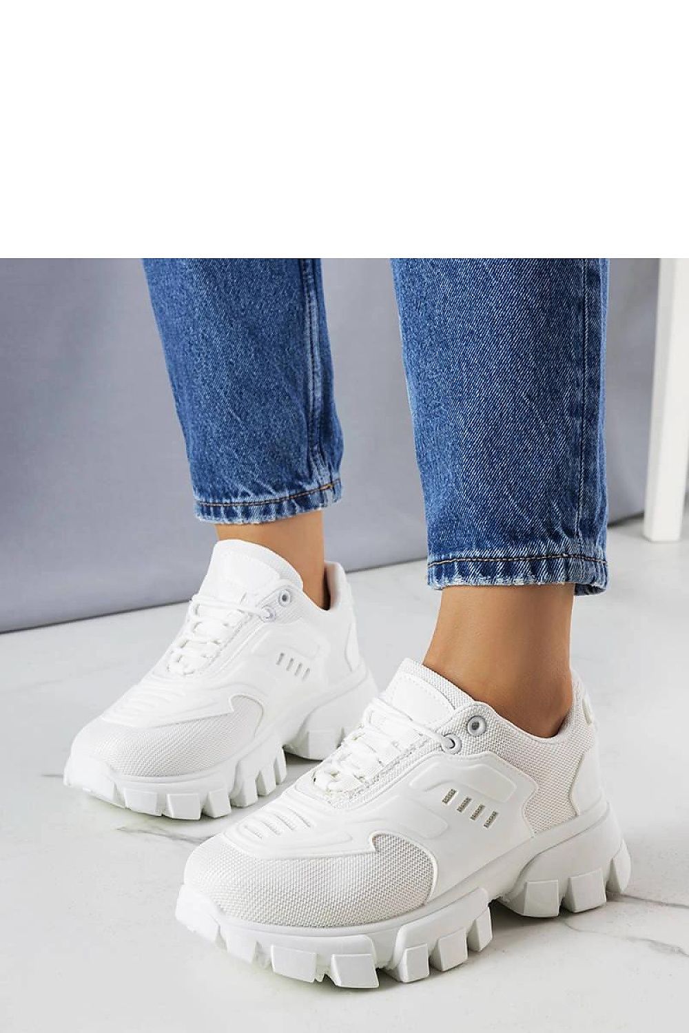Inez dame Sneakers – Trendy og behagelig sommerfottøy til dame fra MS StyleHaven, laget av Viskose; polyester; Polyamid, med detaljer i rubber; synthetic, farge Hvit, størrelse 36, med long ermer, hælhøyde high; flat, skostørrelse 36; 37; 38; 39; 40; 41, perfekt til casual