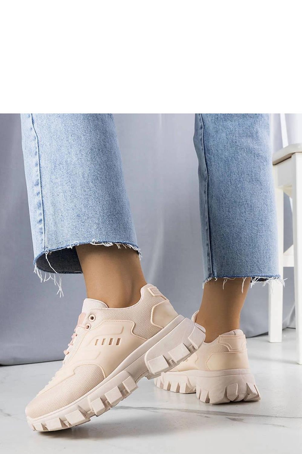 Inez dame Sneakers – Trendy og behagelig sommerfottøy til dame fra MS StyleHaven, laget av Viskose; polyester; Polyamid, farge Hvit, størrelse 41, med long ermer, perfekt til casual