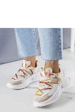 Beige Traci Sneakers til dame til dame fra MS StyleHaven, laget av Viskose; polyester; Polyamid, med detaljer i synthetic; rubber, farge beige, størrelse 36, med long ermer, hælhøyde low; mid; flat, skostørrelse 36; 37; 38; 39; 40; 41, perfekt til casual