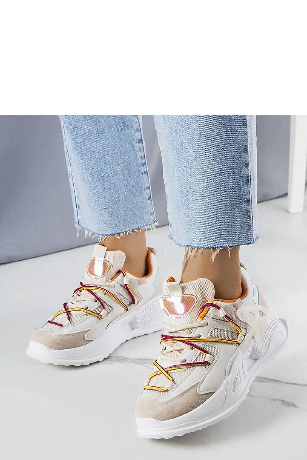 Beige Traci Sneakers til dame til dame fra MS StyleHaven, laget av Viskose; polyester; Polyamid, med detaljer i synthetic; rubber, farge beige, størrelse 36, med long ermer, hælhøyde low; mid; flat, skostørrelse 36; 37; 38; 39; 40; 41, perfekt til casual
