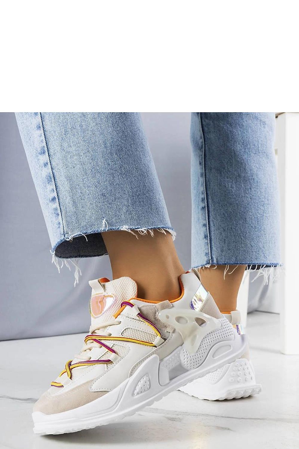 Beige Traci Sneakers til dame til dame fra MS StyleHaven, laget av Viskose; polyester; Polyamid, farge beige, størrelse 38, med long ermer, perfekt til casual