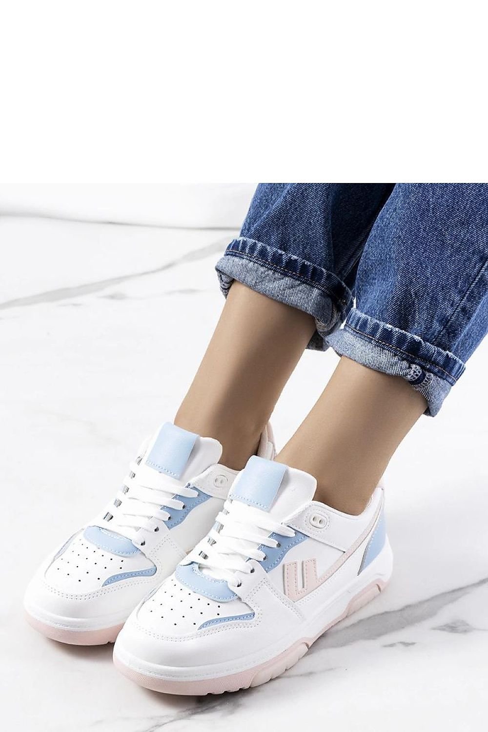 Arsan hvite dame joggesko til dame fra MS StyleHaven, laget av Viskose; polyester; Polyamid, farge Hvit, størrelse 37, med long ermer, perfekt til casual