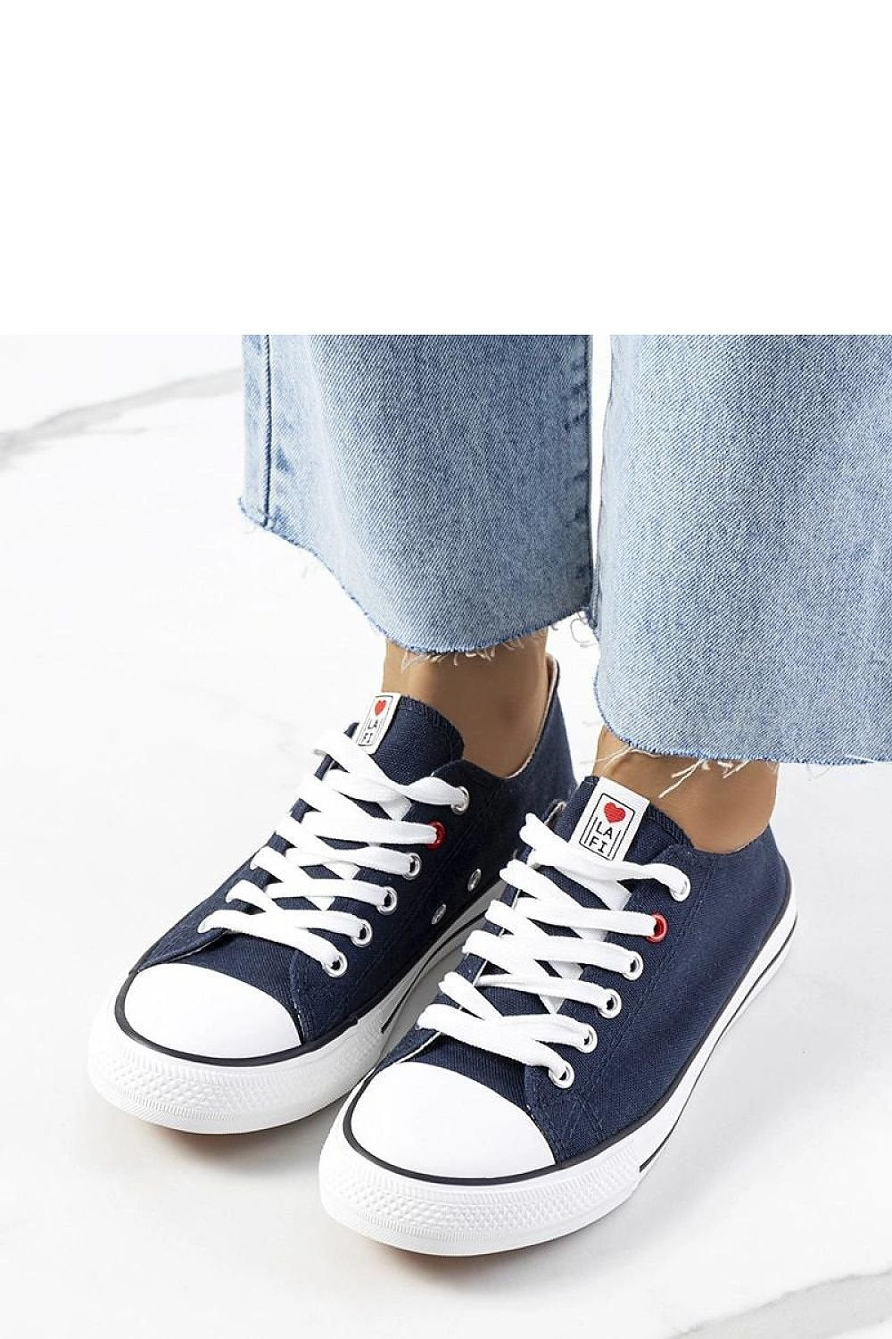 Kolind marineblå dame joggesko til dame fra MS StyleHaven, laget av Viskose; polyester; Polyamid, med detaljer i rubber; canvas, farge Marineblå, størrelse 36, med long ermer, hælhøyde flat, skostørrelse 36; 37; 38; 39; 40; 41, perfekt til casual