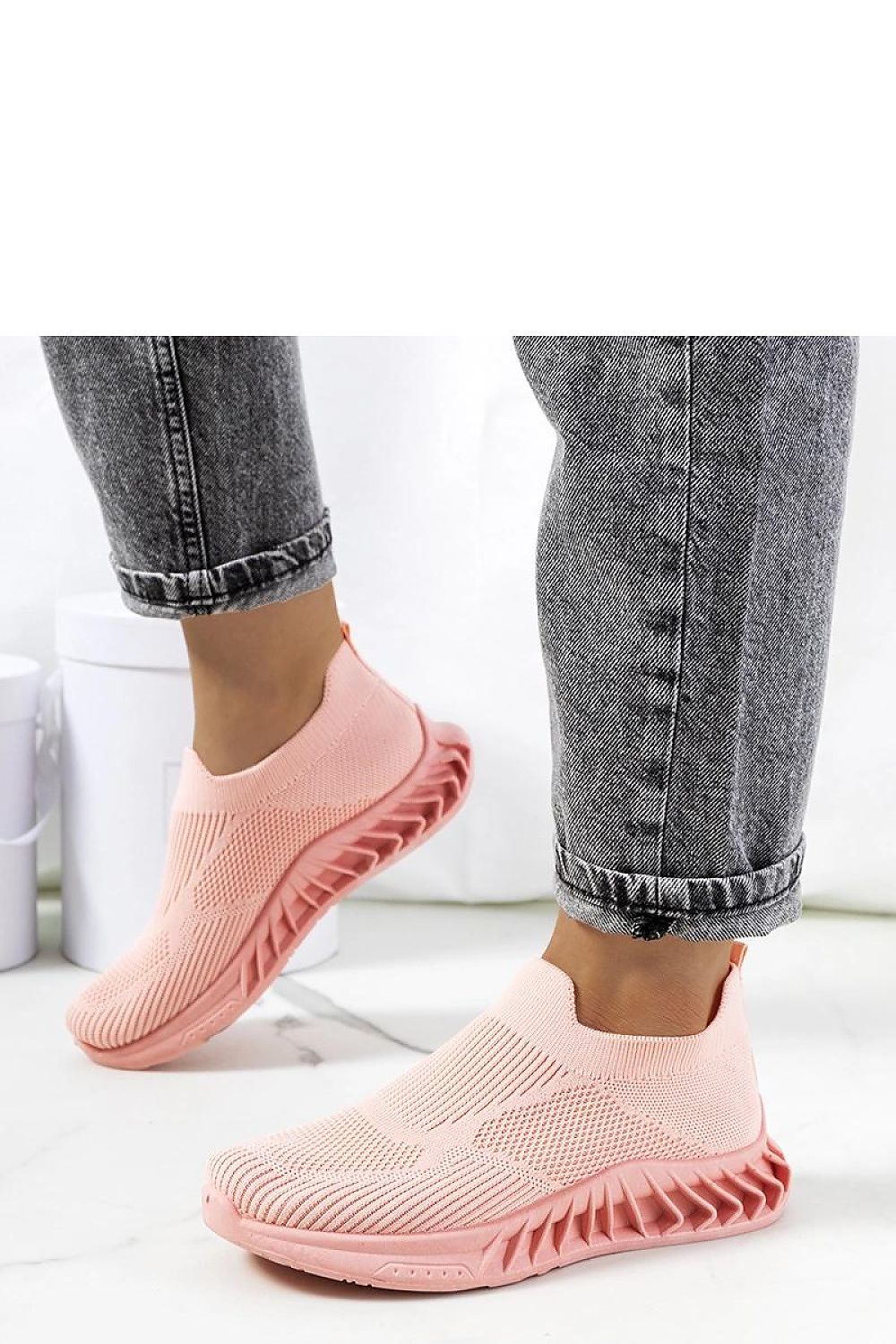Neda komfort joggesko til dame til dame fra MS StyleHaven, laget av Viskose; polyester; Polyamid, farge Rosa, størrelse 40, med long ermer, perfekt til casual