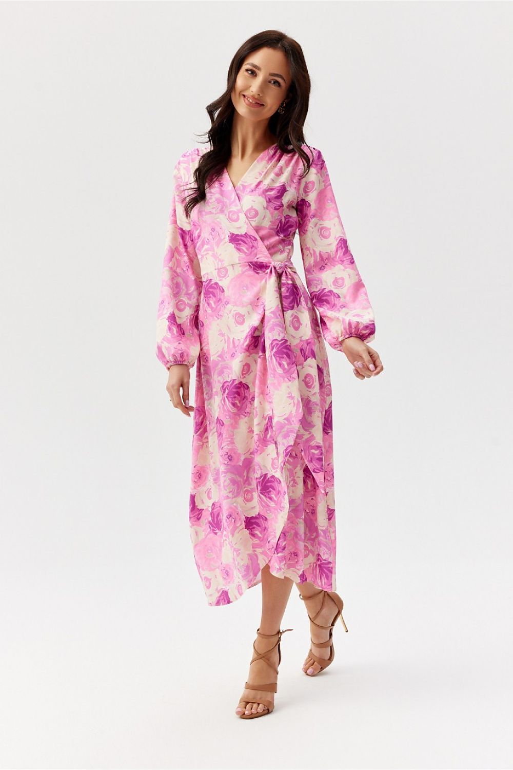 Celeste feminin form midikjole - Roco Fashion fra MS StyleHaven, størrelse 36, med long, bukselengde long, kjolelengde midi, kjolestil wrap; a-line
