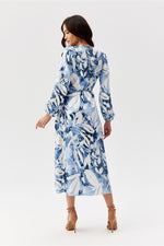 Celeste feminin form midikjole - Roco Fashion fra MS StyleHaven, størrelse 44, med long, bukselengde long, kjolelengde midi, kjolestil wrap; a-line