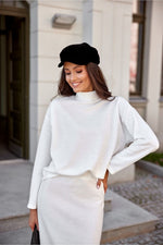 Lydia Turtleneck Bluse - Roco Fashion fra MS StyleHaven, størrelse 36, med long, bukselengde long, kjolelengde midi, kjolestil wrap; a-line