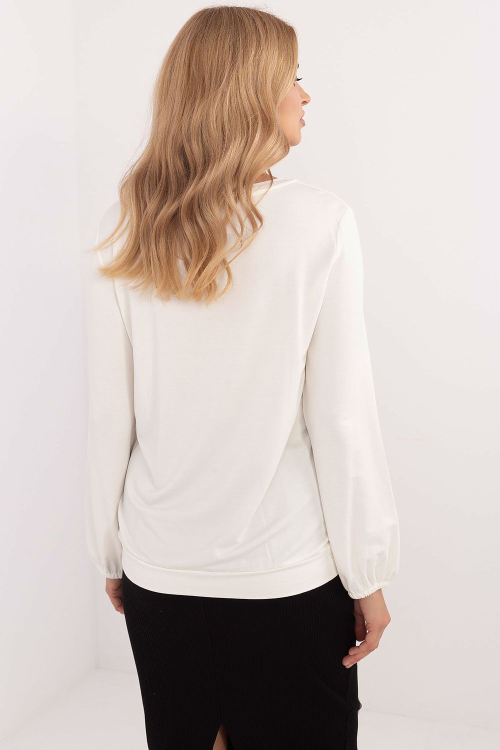 Oppdag vårt utvalg av stilfulle Beige 2 Bluse - Relevance til dame i ulike størrelser og kvalitetsmaterialer - perfekte til jobb, fritid og alle dager. Rask levering og gode priser hos MS Stylehaven. se mer!