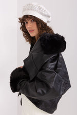 Oppdag vårt utvalg av stilfulle  Beret- AT til dame i ulike størrelser og kvalitetsmaterialer – perfekte til jobb; fritid og alle dager. Rask levering og gode priser hos MS Stylehaven. se mer!