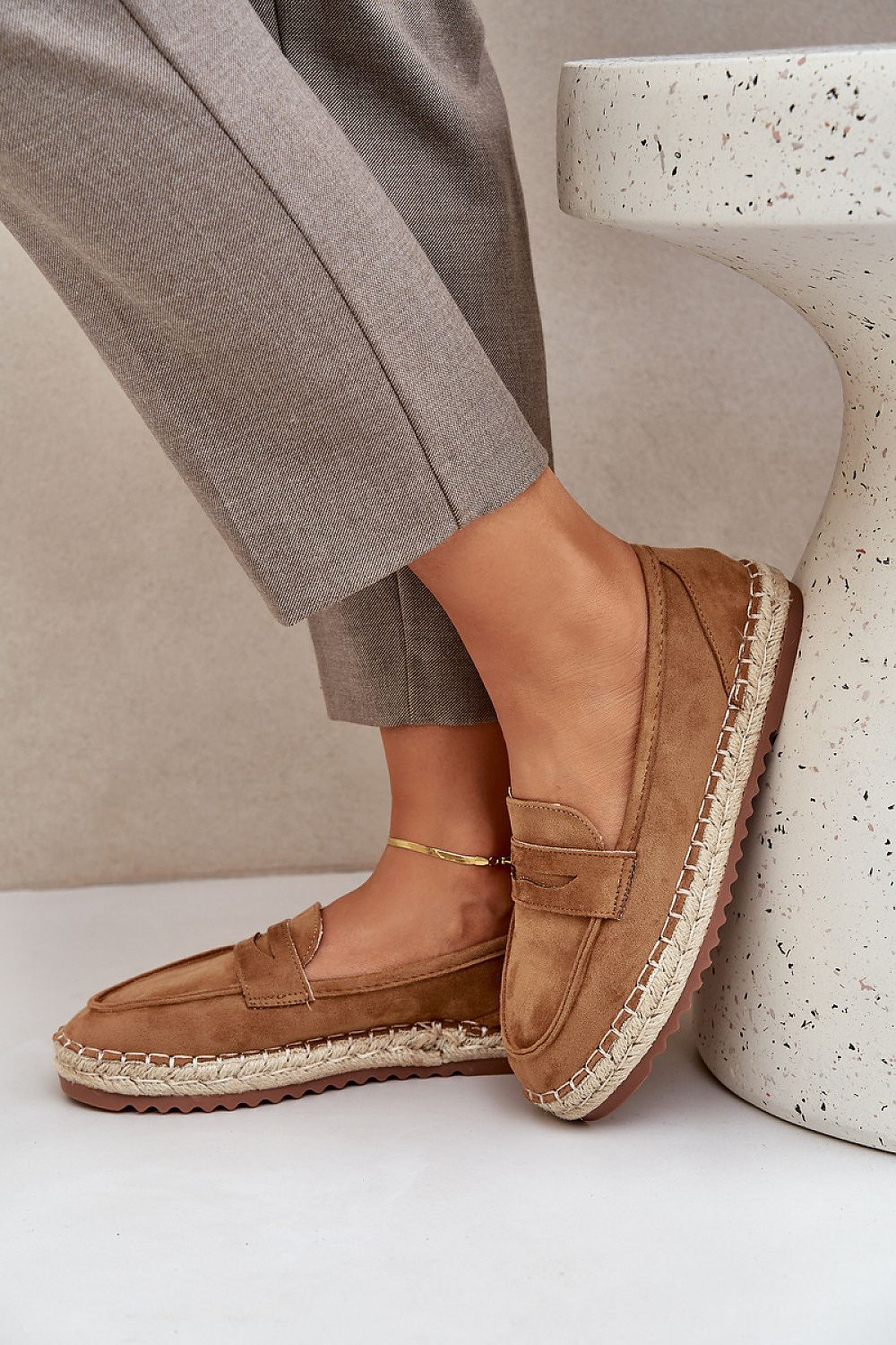 Espadriller i øko-semsket skinn til dame til dame fra MS StyleHaven, laget av Viskose; polyester; Polyamid, farge Grønn, størrelse 38, med long ermer, perfekt til dress; casual