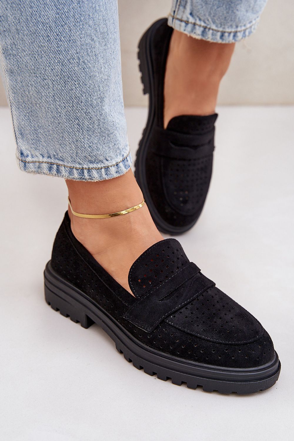 Mokkasiner til dame med perforert overdel – øko semsket til dame fra MS StyleHaven, laget av Viskose; polyester; Polyamid, farge Svart, størrelse 38, med long ermer, perfekt til casual; dress