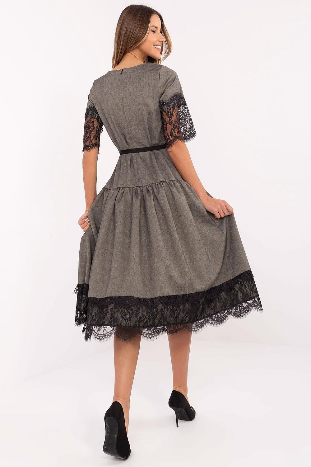 Lakerta Cocktailkjole til dame fra MS StyleHaven, laget av Ull, farge Grå, størrelse 40, med short ermer, perfekt til casual; dress