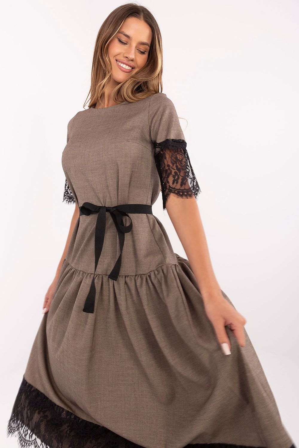 Lakerta Cocktailkjole til dame fra MS StyleHaven, laget av Ull, farge Grå, størrelse 42, med short ermer, perfekt til casual; dress