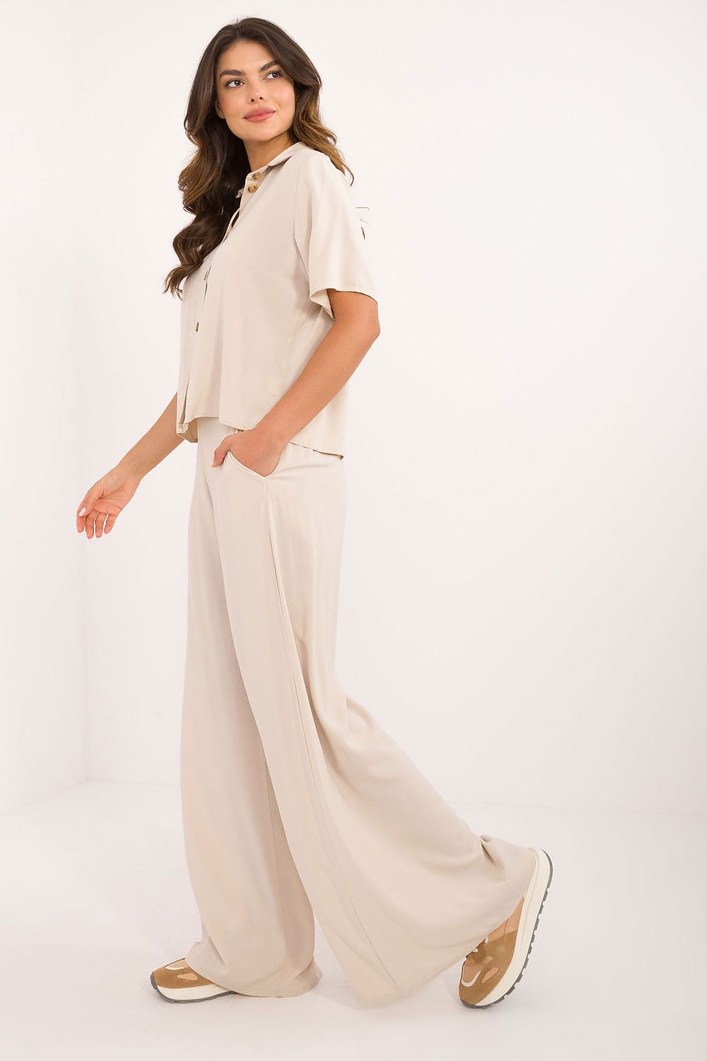 Lakerta Vidde-ben viskosesett til dame til dame fra MS StyleHaven, laget av Viskose, farge Grønn 3, størrelse S/M, med short ermer, perfekt til casual; dress